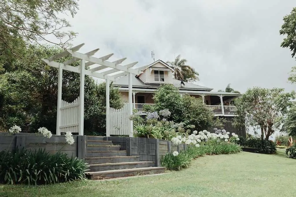 Eastnor House - Relax In Luxury Villa Montville